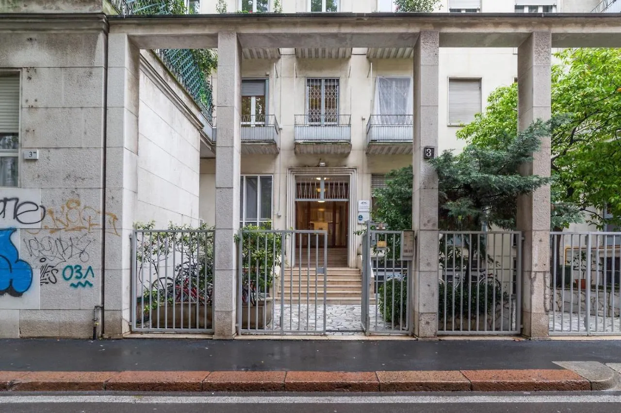 Sant'Ambrogio Bright Apartment With Terrace Milan