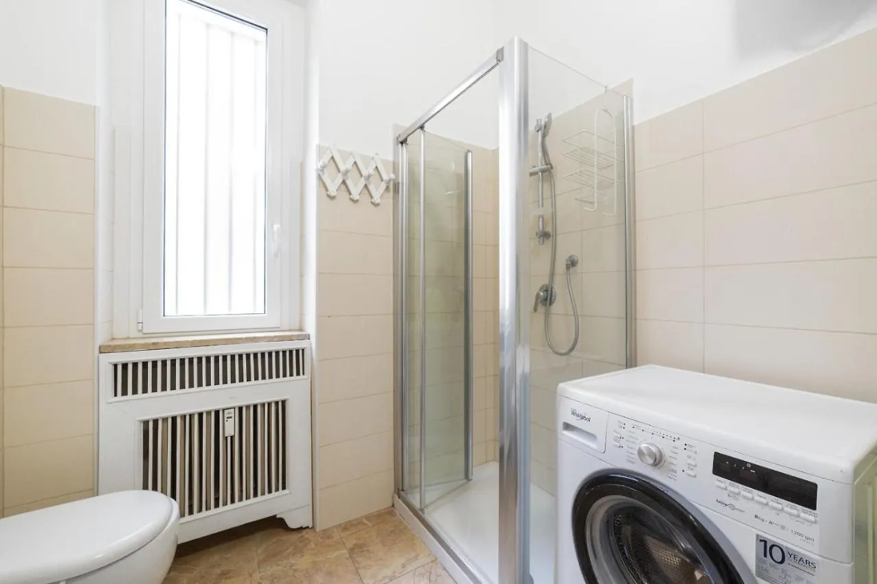 Sant'Ambrogio Bright Apartment With Terrace Milan 0*,